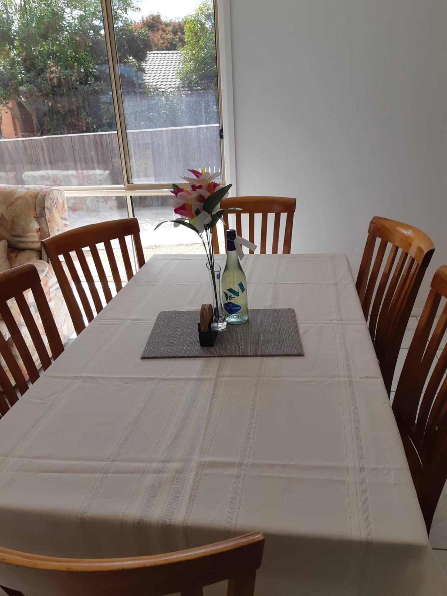 Holiday home Immaculate House Canberra